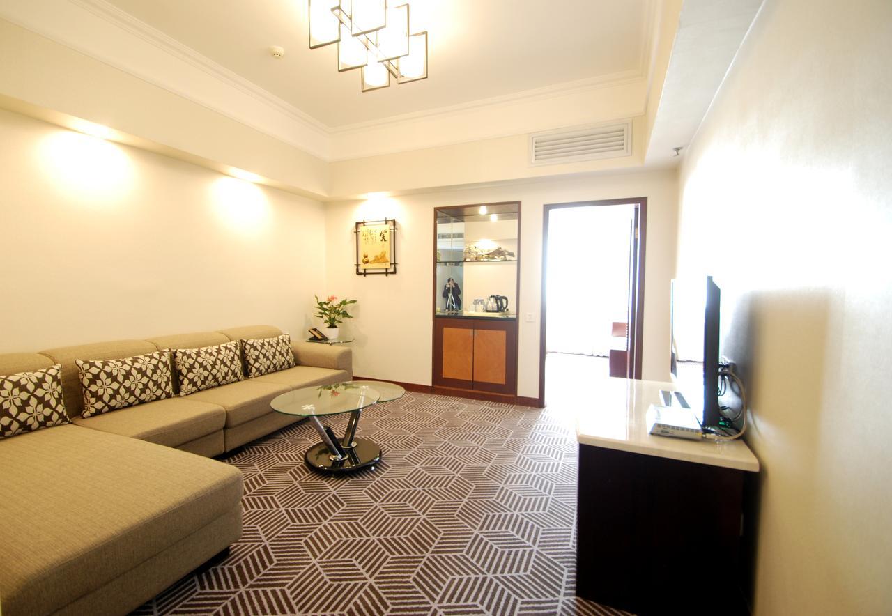 Overseas Chinese Friendship Hotel Kanton Exterior foto