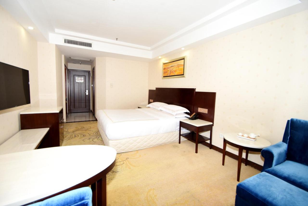Overseas Chinese Friendship Hotel Kanton Exterior foto